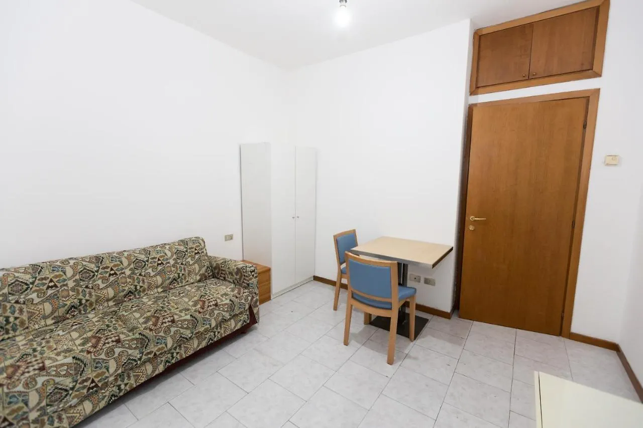 Dream House Chinatown Apartment Milan