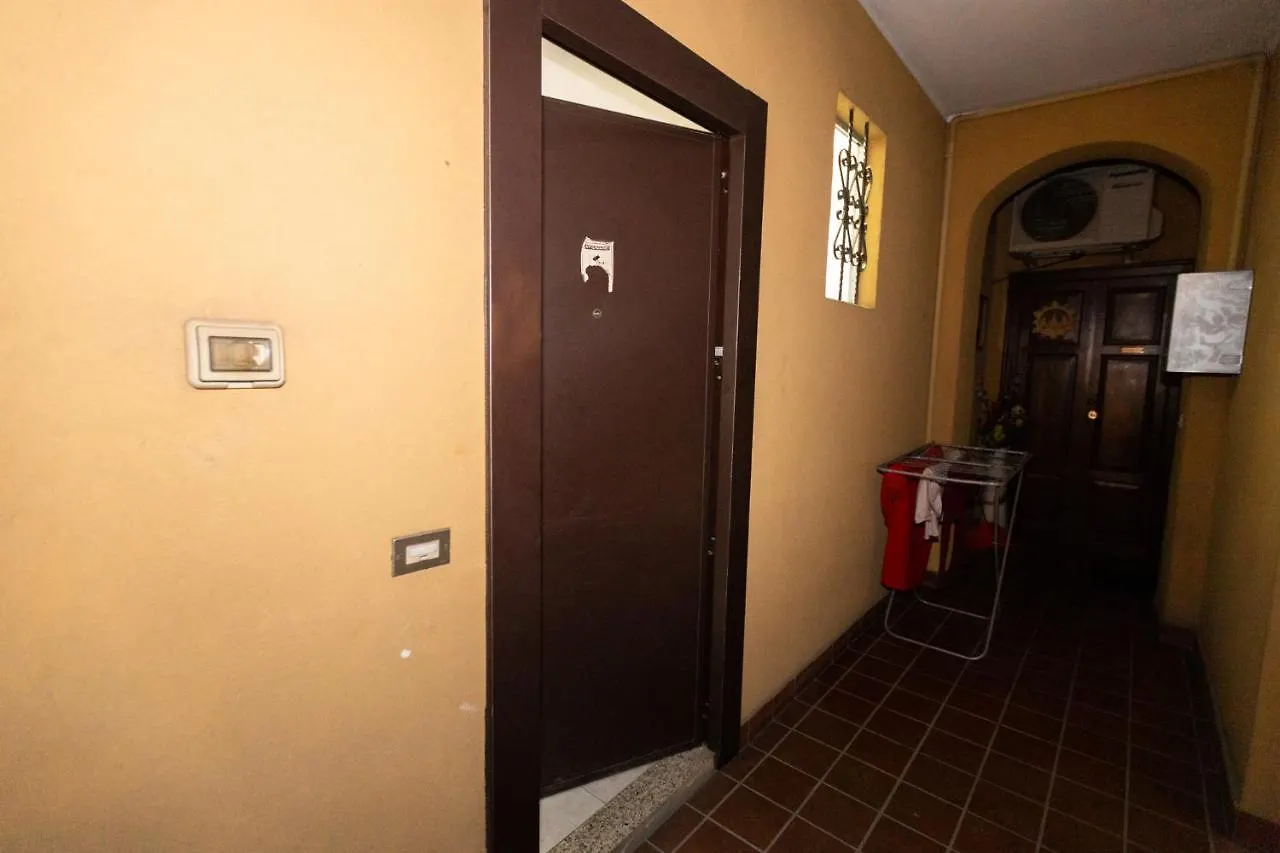 Dream House Chinatown Daire Milano 0*,