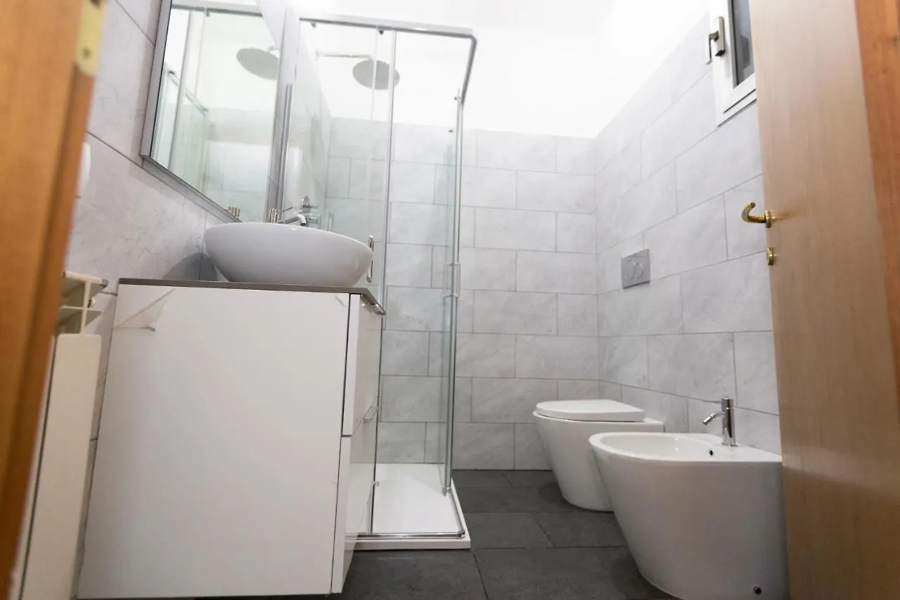 Dream House Chinatown Apartment Milan Italy
