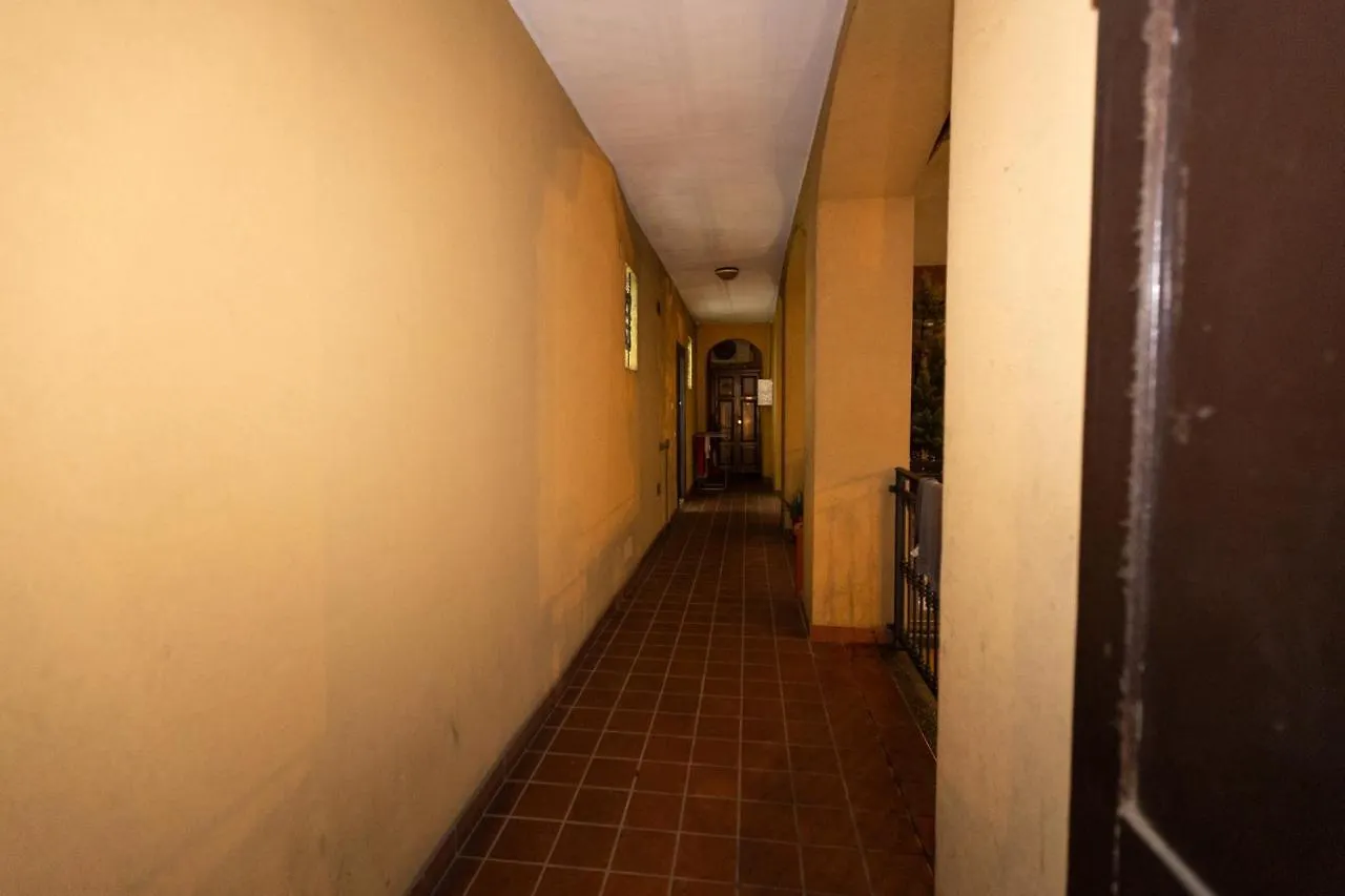 Dream House Chinatown Daire Milano 0*,